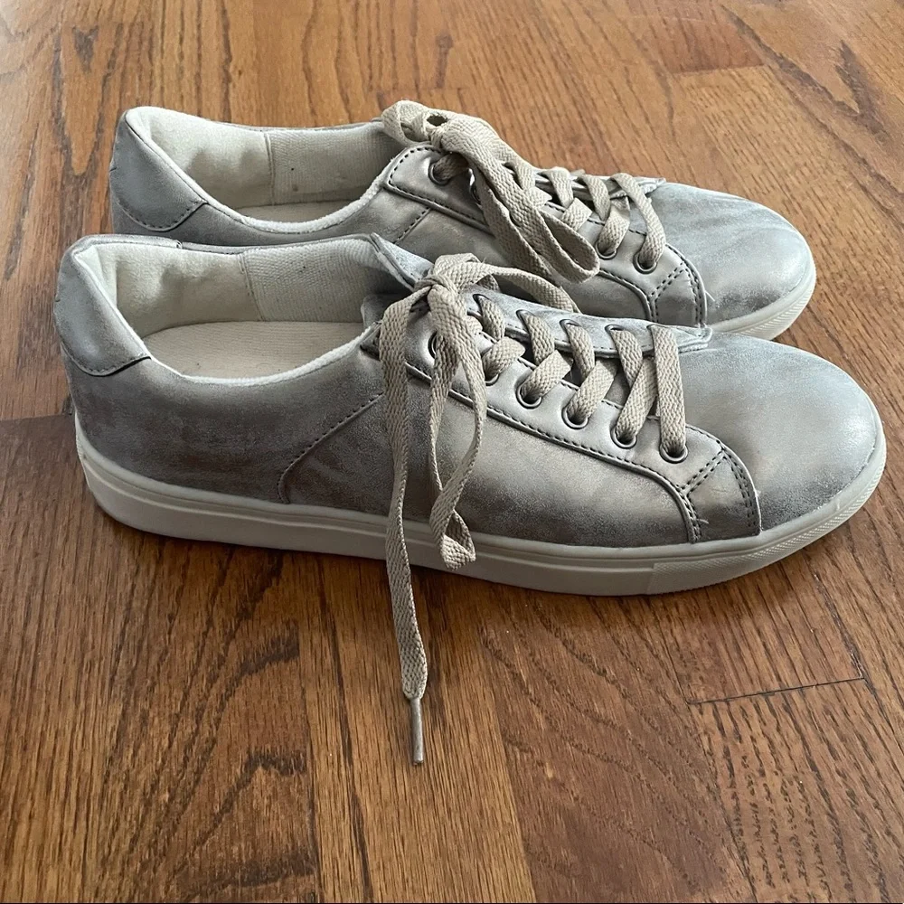 Secret Celebrity Felicity Metallic Gold Pearlized Taupe Sneakers Shoes Women’s 9